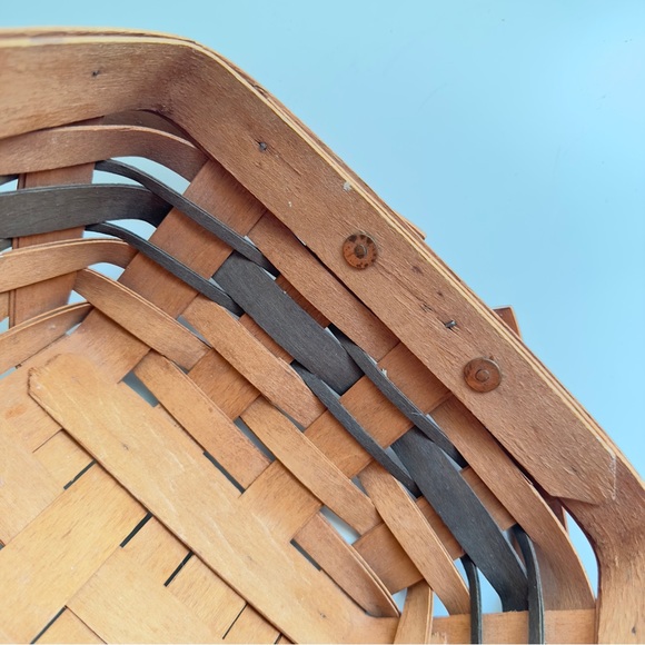 Vintage Longaberger basket 1993 - Picture 9 of 9